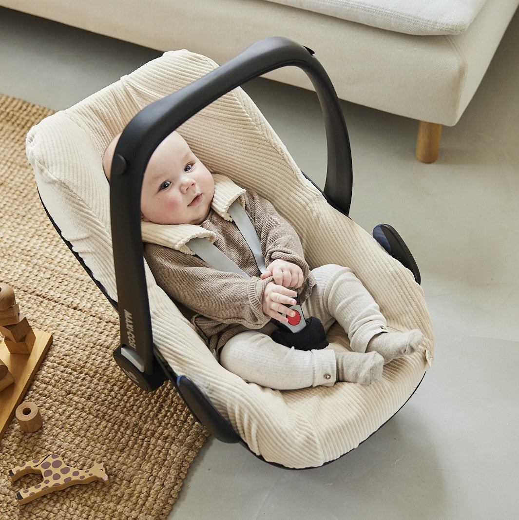 Maxi Cosi met lichte ribstof hoes